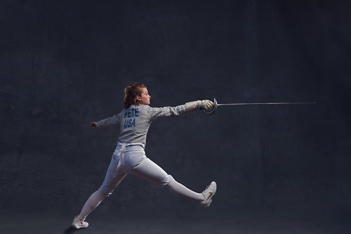 fencing senior photos midwest minnesota 3