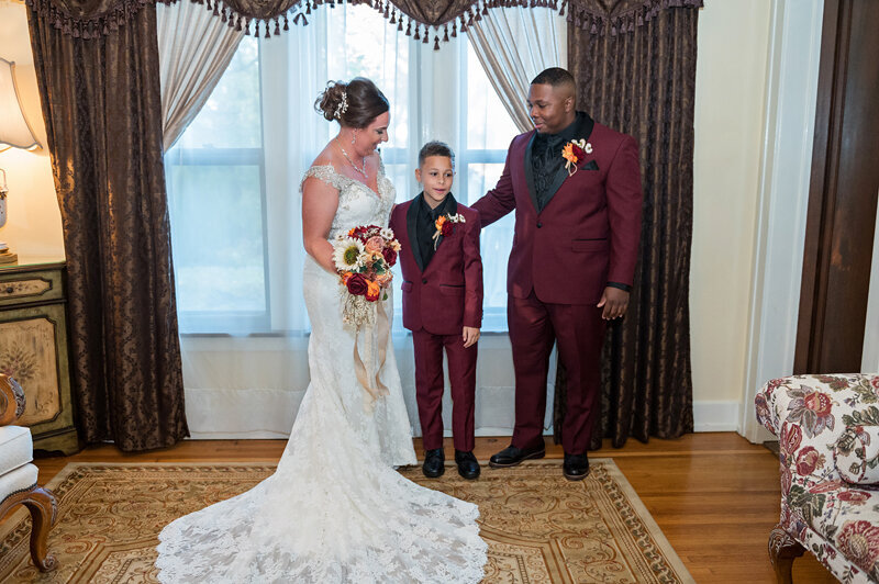 Detroit Wedding Photographer Victoria Wedding Chapel-048