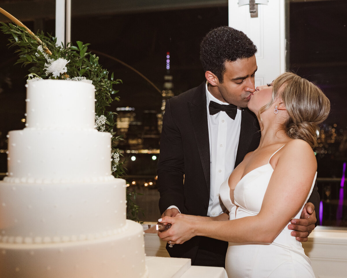 liberty-house-restaurant-jersey-city-nj-wedding-photographer-suess-moments-195