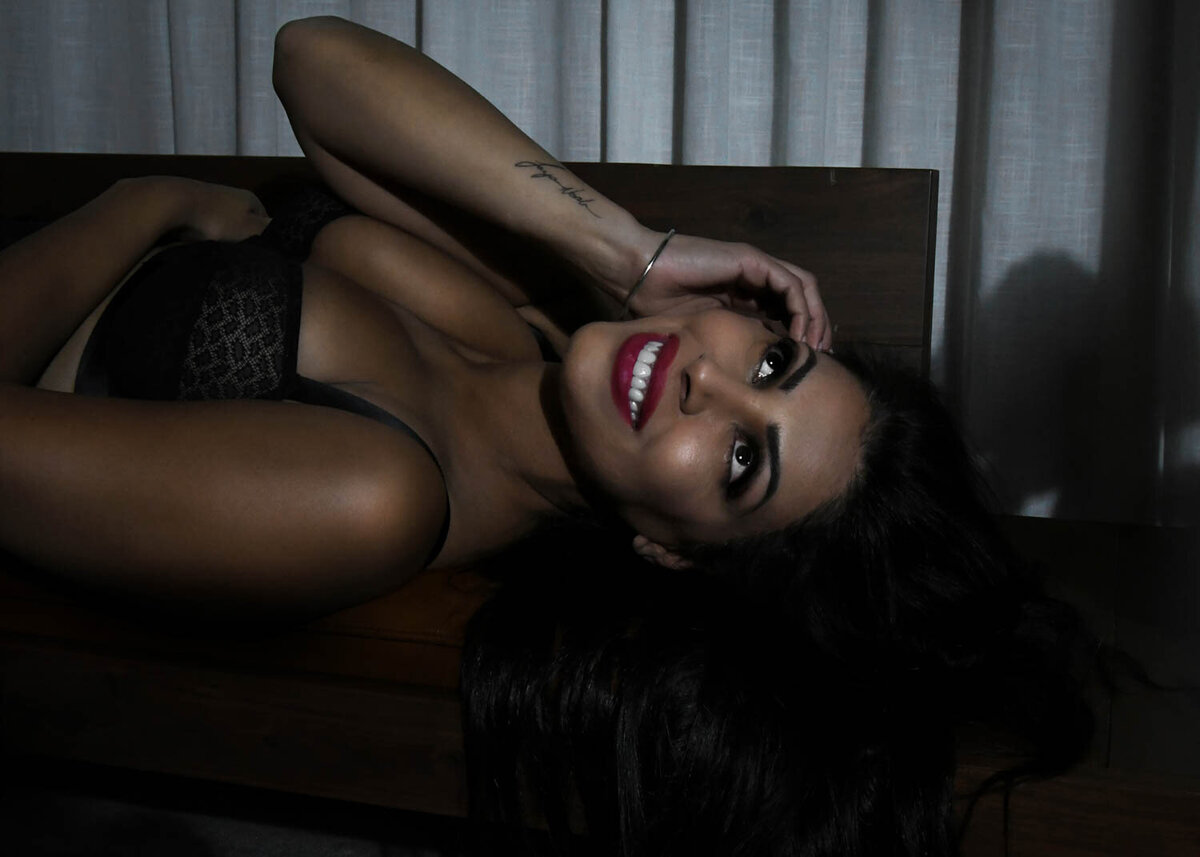 vancouver-womens-luxury-boudoir-studio-tina-shoots-boudoir-8-2