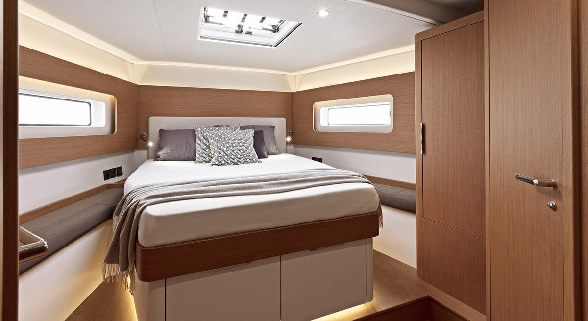 beneteau-first-yacht-53-interior-4