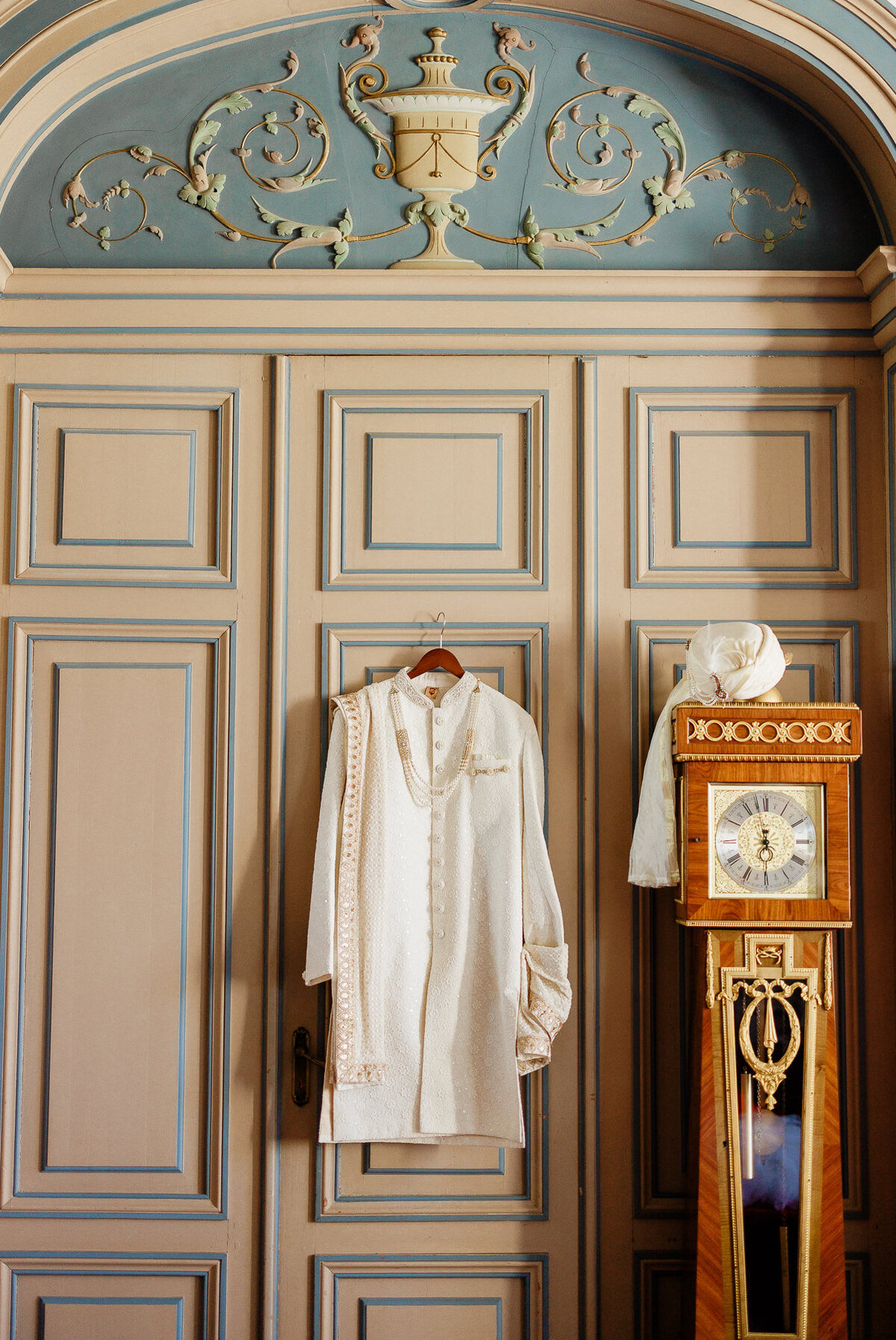 Modern_Chic_Chateau_Valouze_Destination_Wedding_Photographer-133