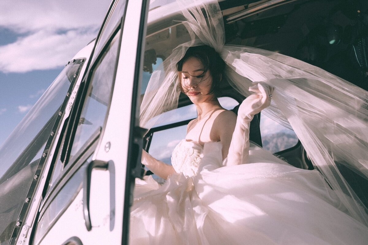 Wedding shoot, Coromandel Peak, Wanaka. Vera Wang Haute iconic wedding dresses.