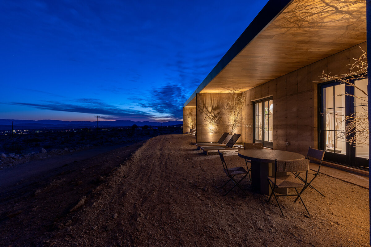 SUITES_eveningsky_patios