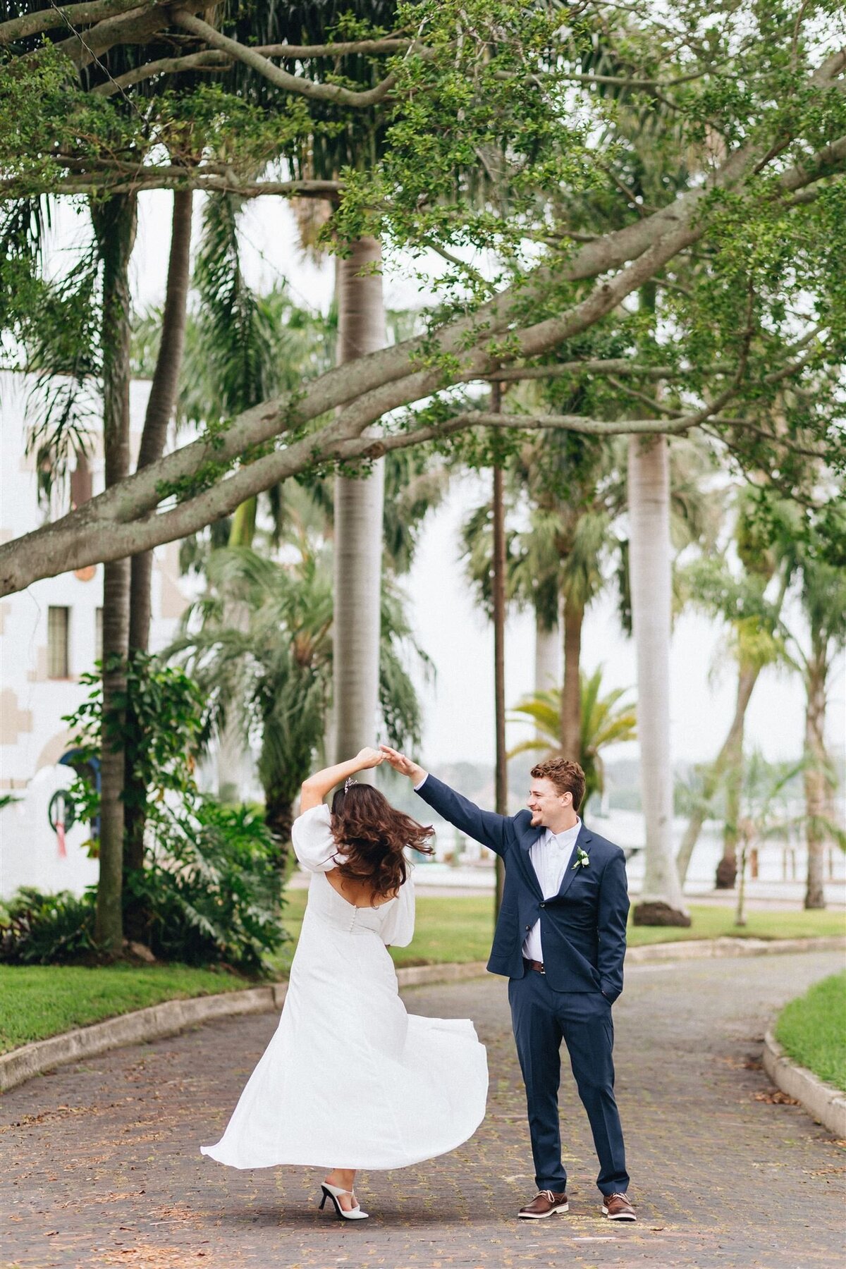 miranda-rose-photo-granada-park-terrace-elopement-chantilly-chic-celebrations-16