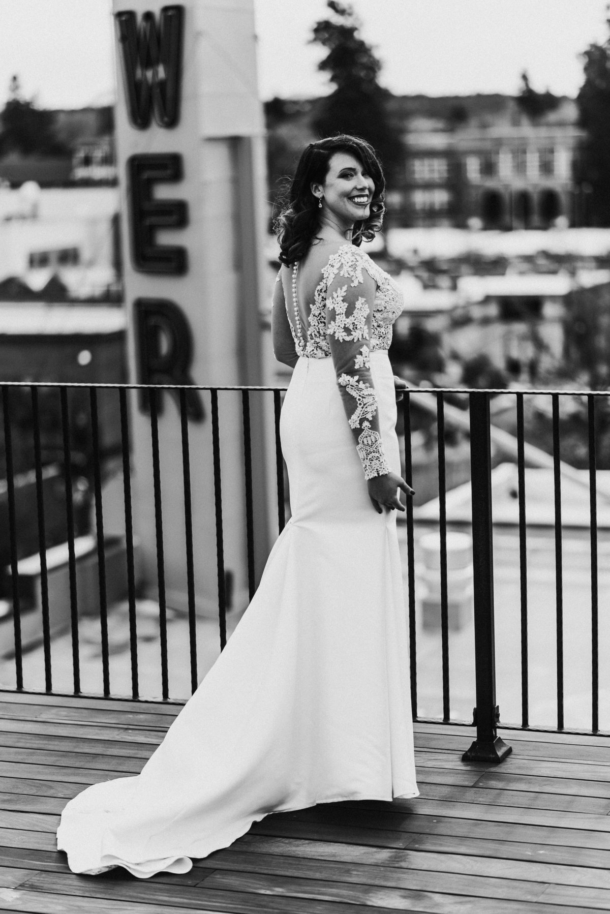 meredith_sands_wedding_photographer_bend_oregon_tower_theater_mcmenamins_