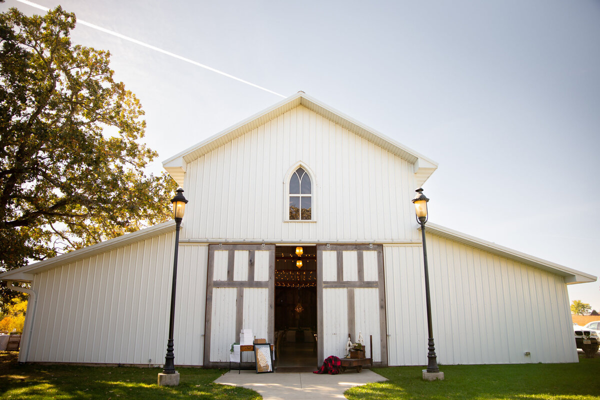 clear lake-ia-wedding-photographer-8