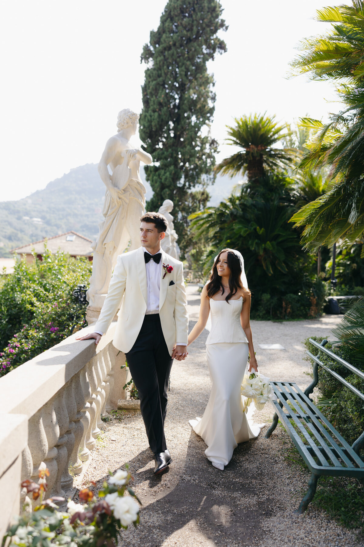 Cacie_Carroll@CacieCarrollPhotography_KriziaandNick_WeddingDayatVillaDurazzo_SantaMargheritaItaly-325