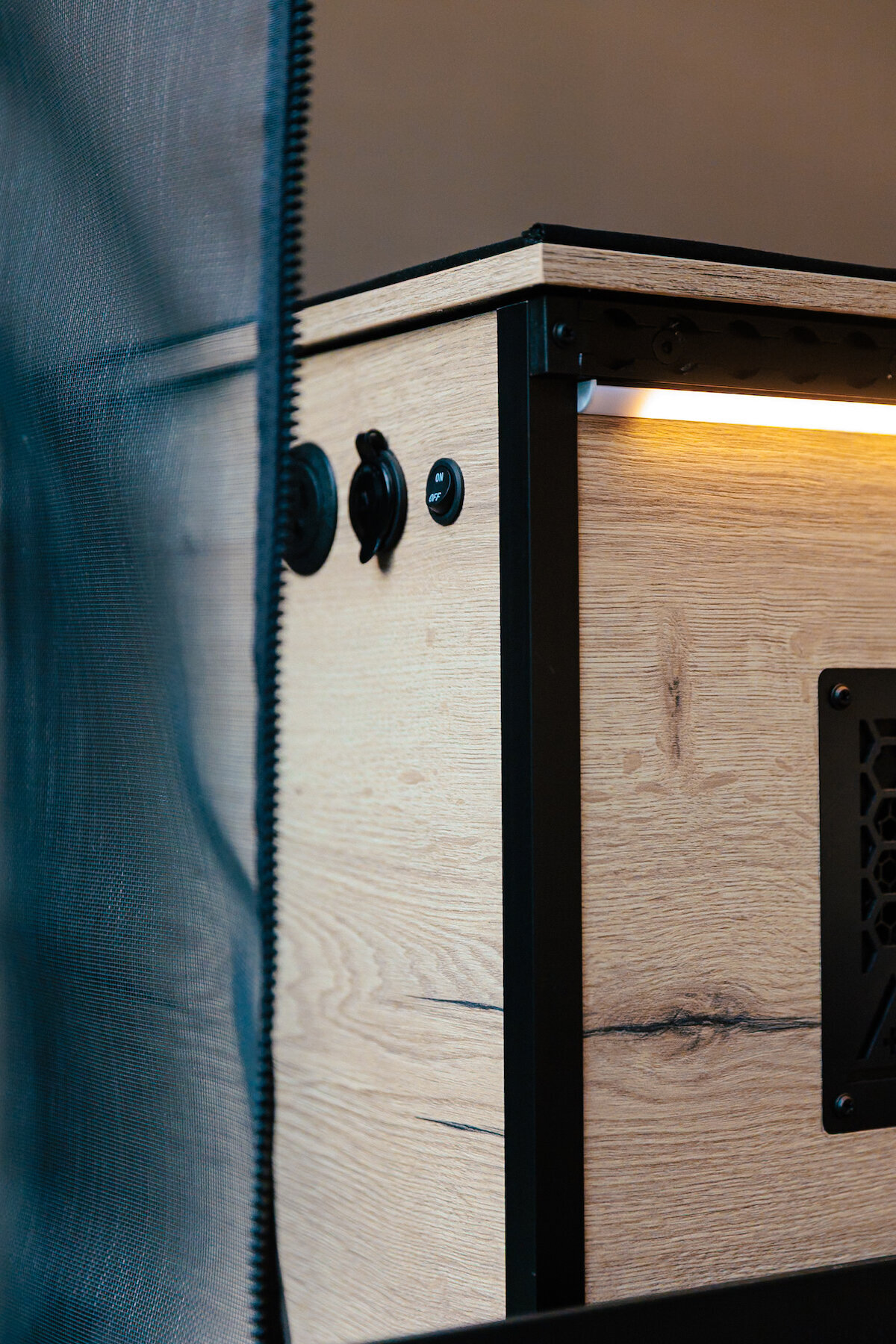 3_SummitSeeker_251013_BMV_#125_SlowFastcreative_1677