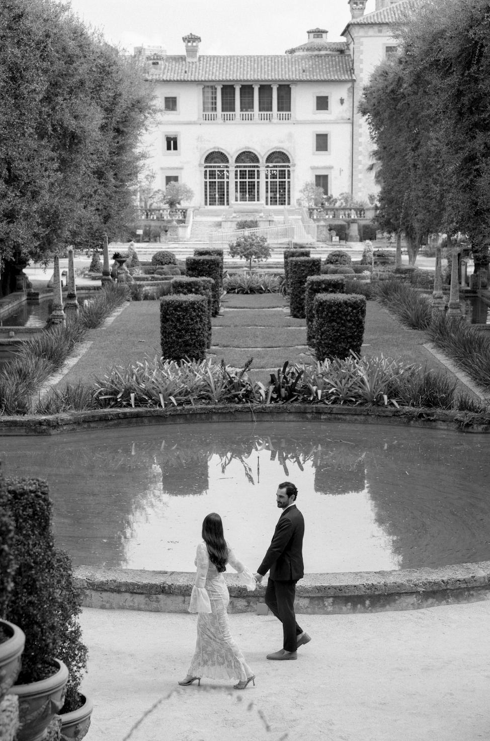 Alex-Dom-Vizcaya-Engagement-Session-Alexandra-Masihy-Photography-3