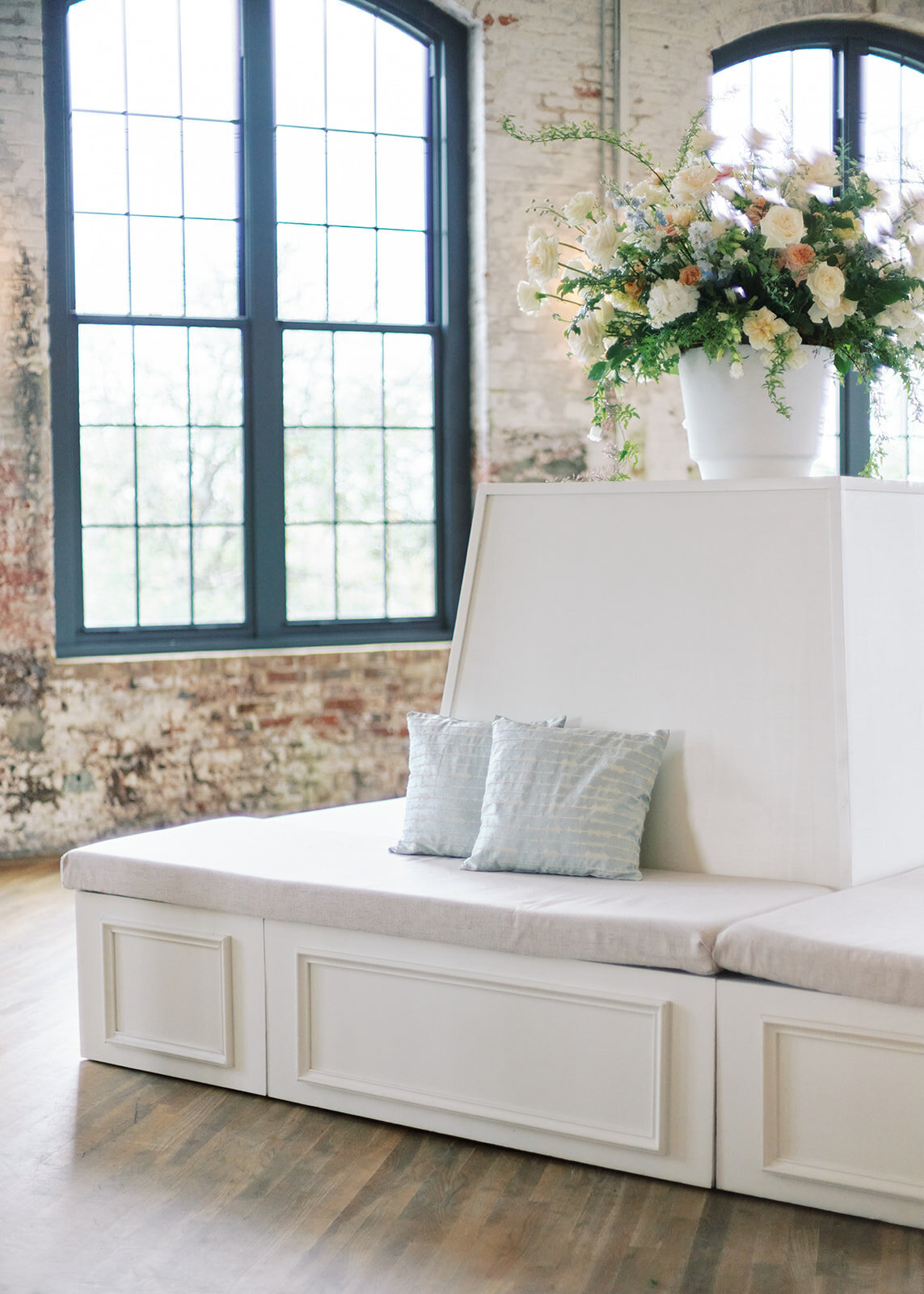 Pure Luxe Bride - Kate + Preston - Wedding at The Cedar Room - 10