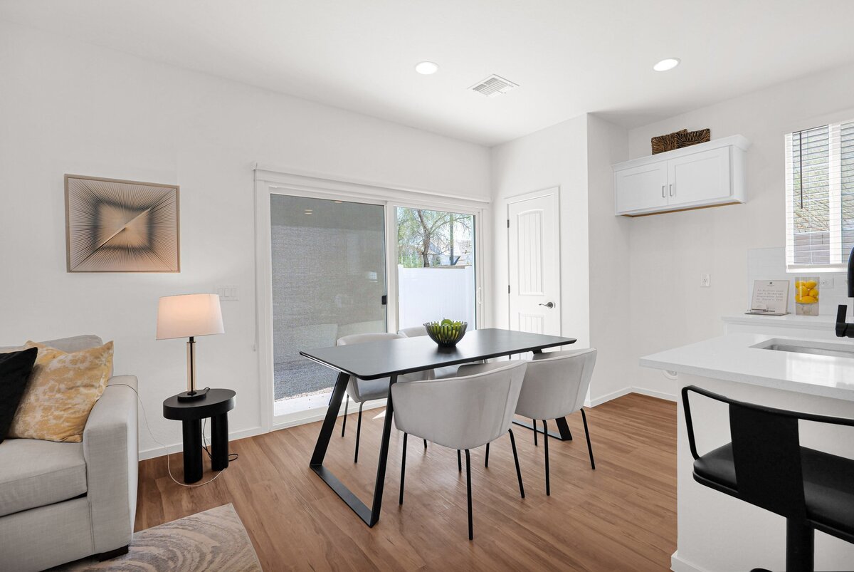 41-web-or-mls-P1211943