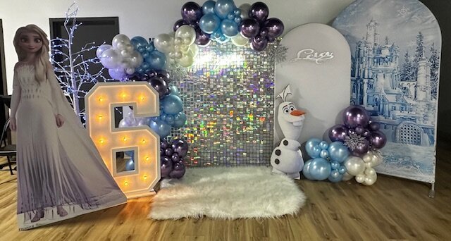 balloon artist Chasing Dreams Events (11)
