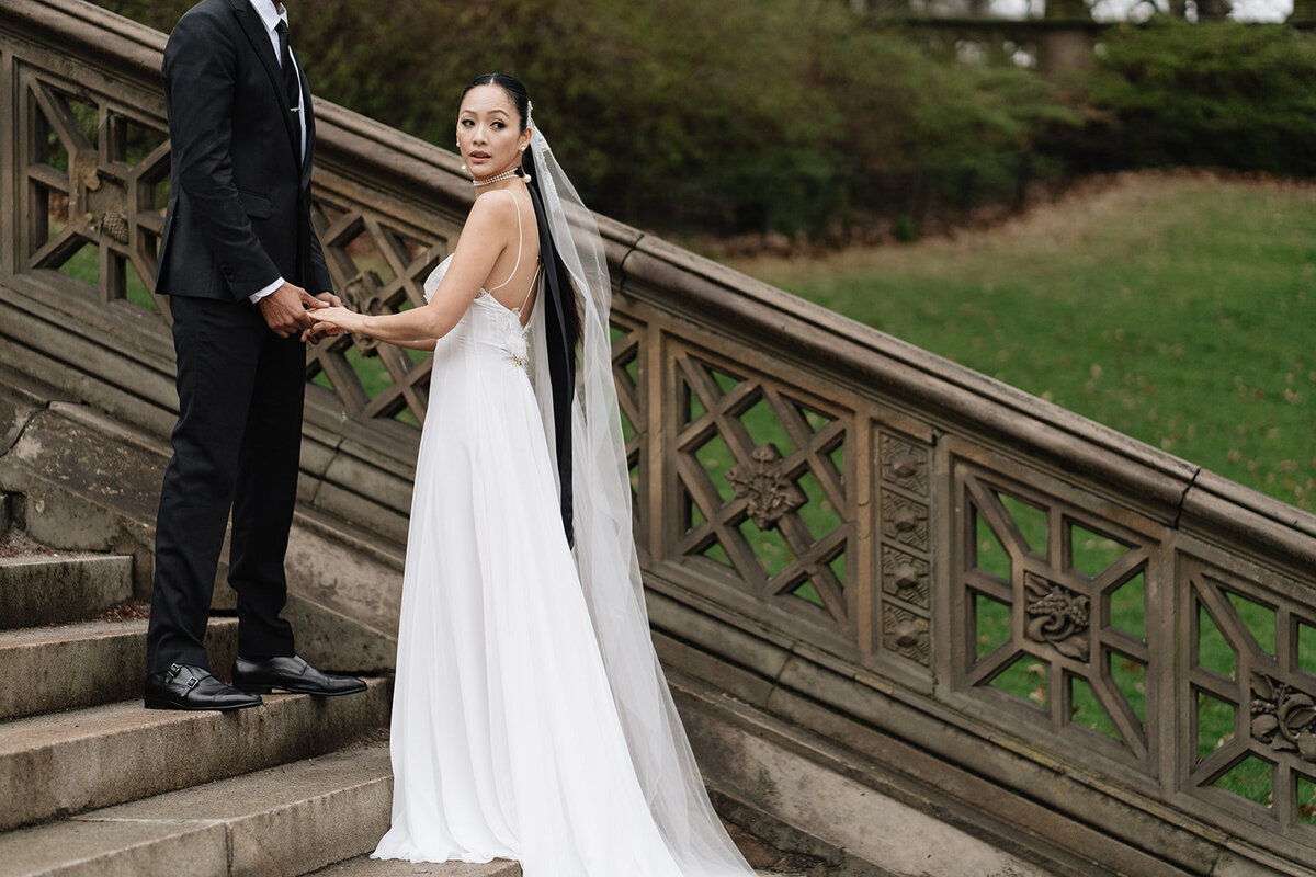 Danielle-Aisling_New_York_City_Central_Park_Boathouse_Wedding-41