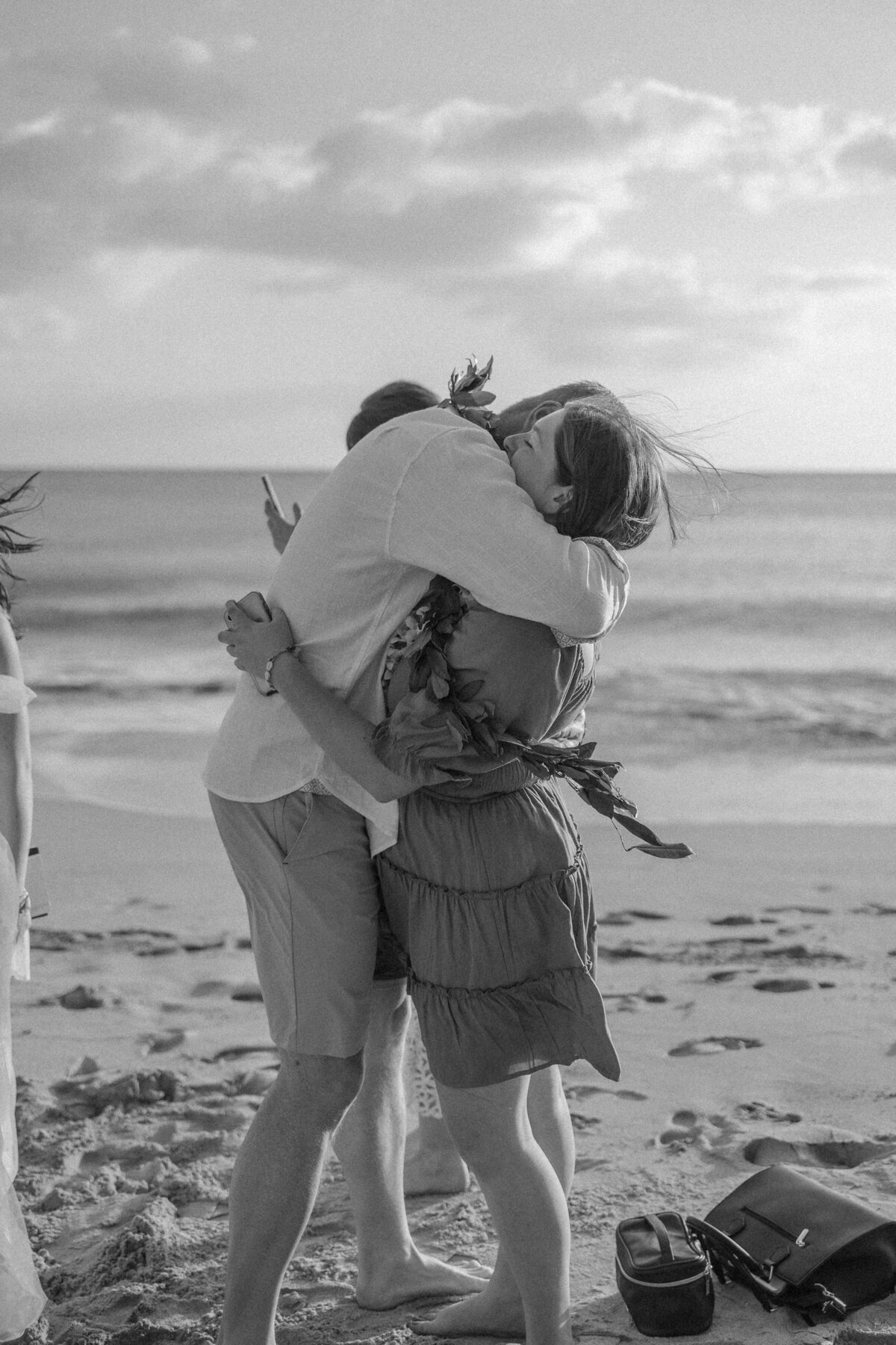 Hawaii-beach-elopement-44