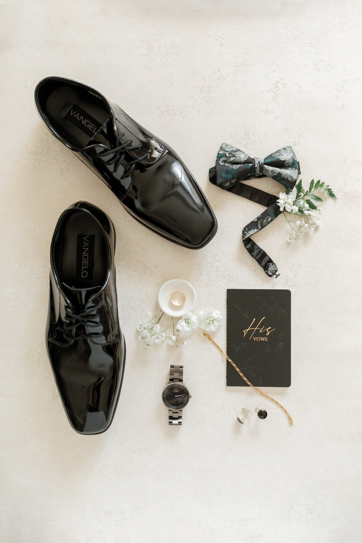 Gabriella & Connor Wedding Sneak Peeks-3