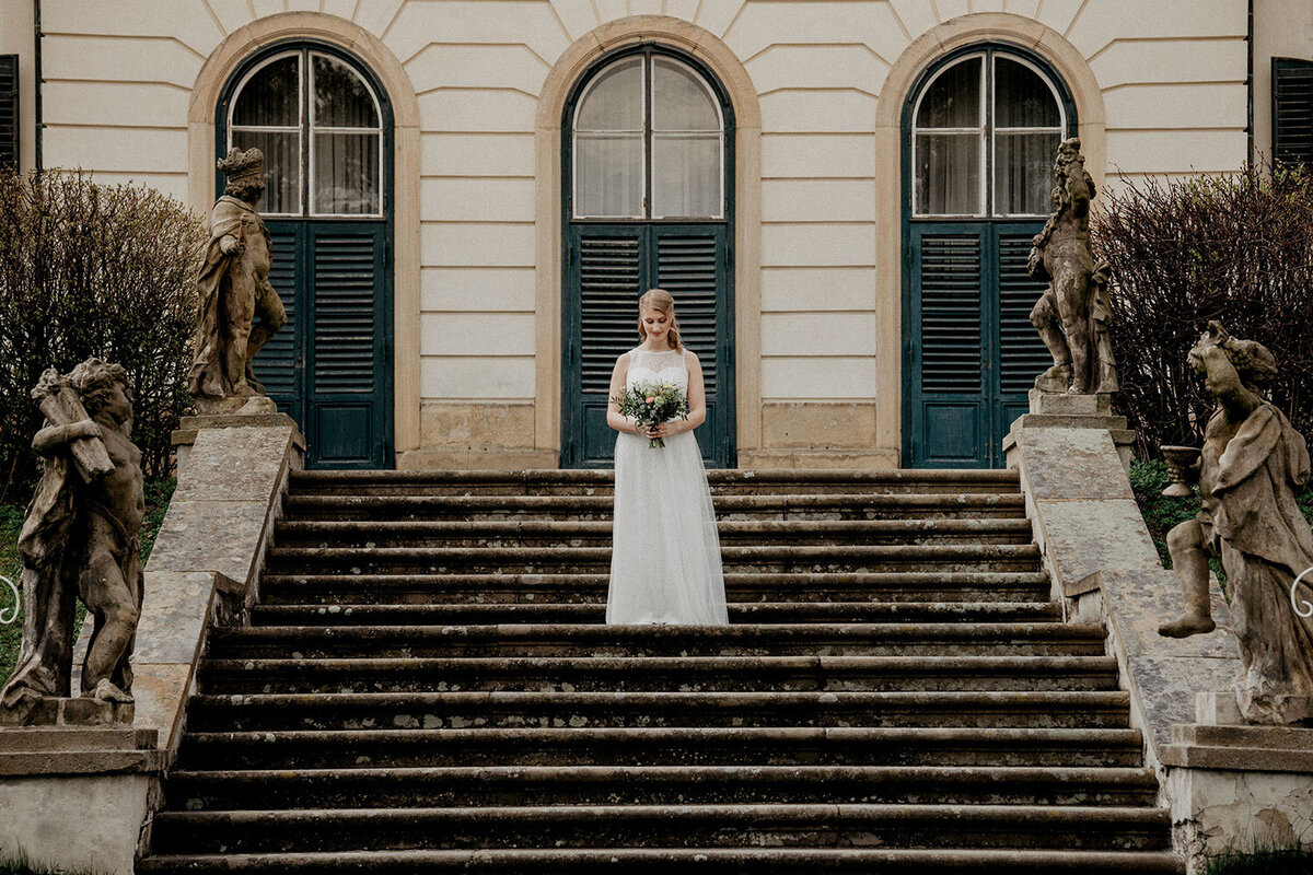 victoria-priessnitz-Rk5BX_PmMHI-unsplash