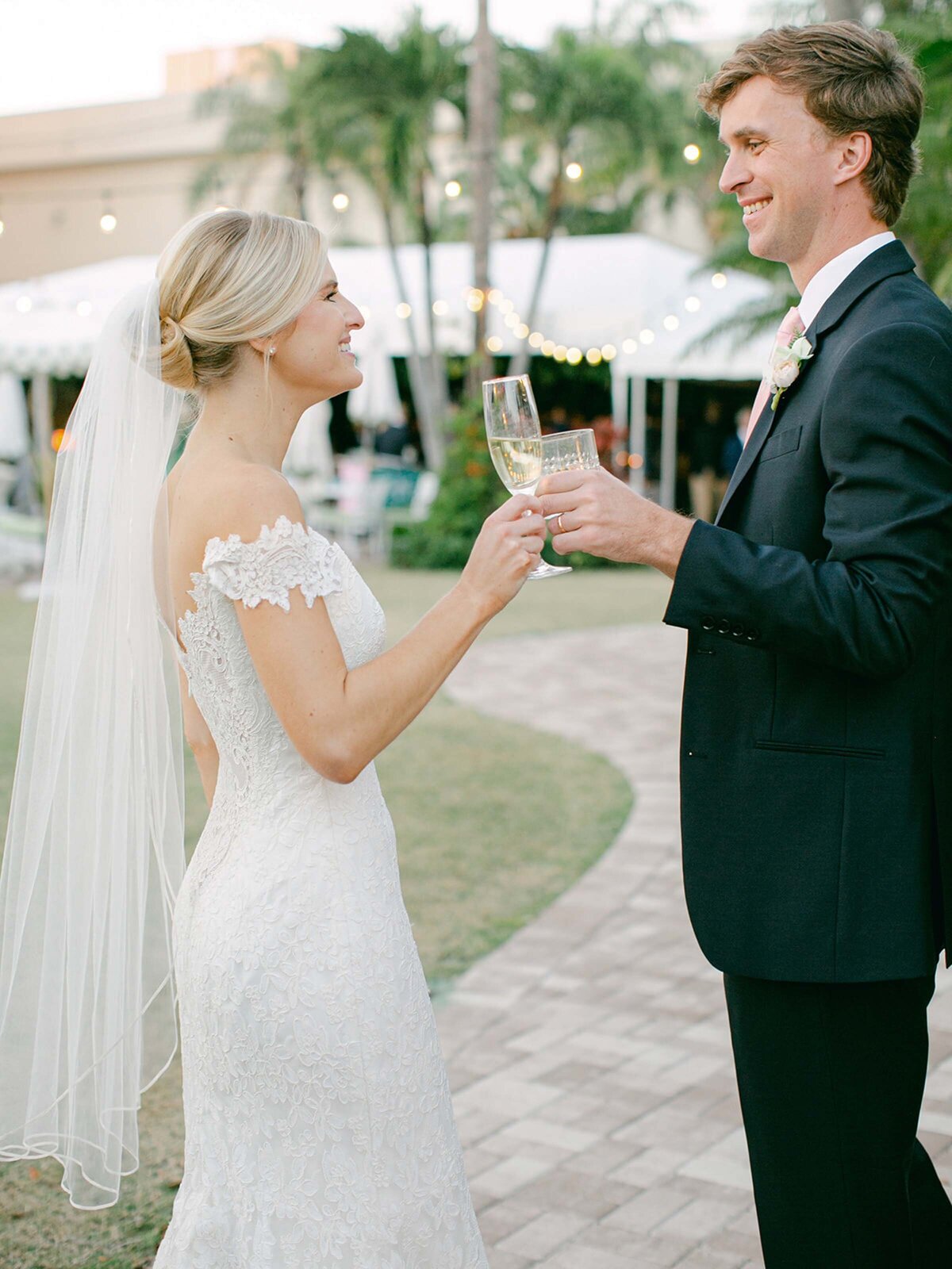 10PalmBeach_Edited34Ashton_Evan_PalmBeachWedding47-989Ashton_Evan_WeddingAP_02191
