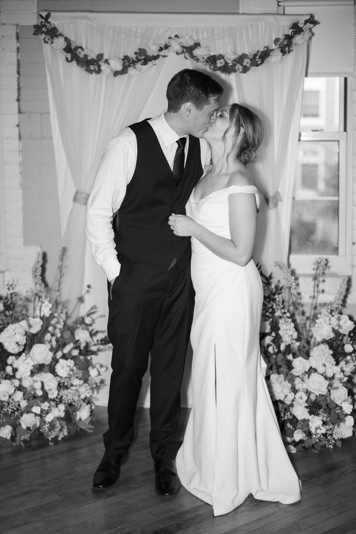 beth+logan44091