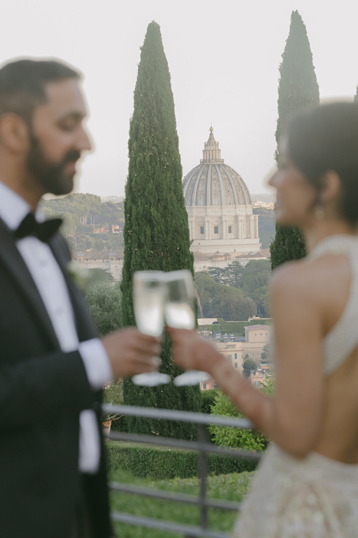 067-RianaRaj_RomeWedding
