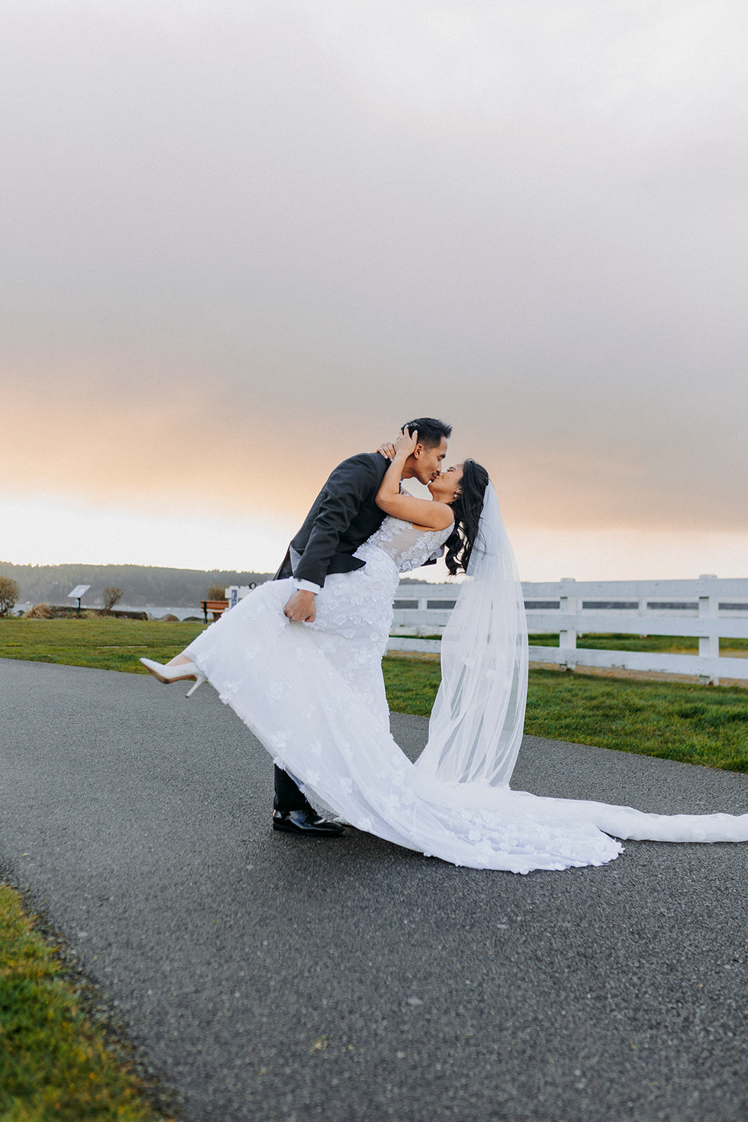 reTheBurrowWeddingPhotography-932