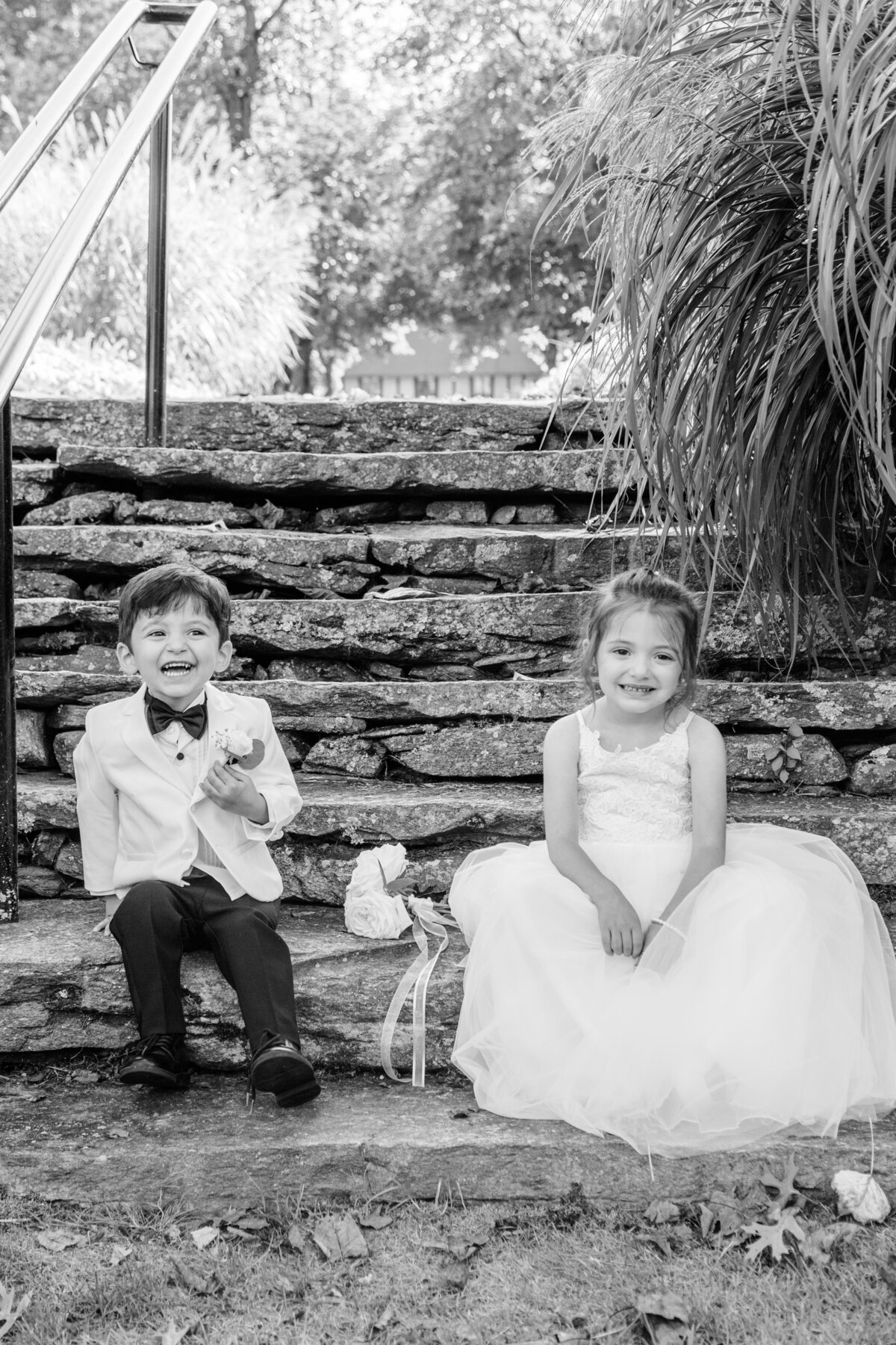 brittany-graf-photography-andrew-anthony-wedding-saint-clements-castle-portland-ct-31