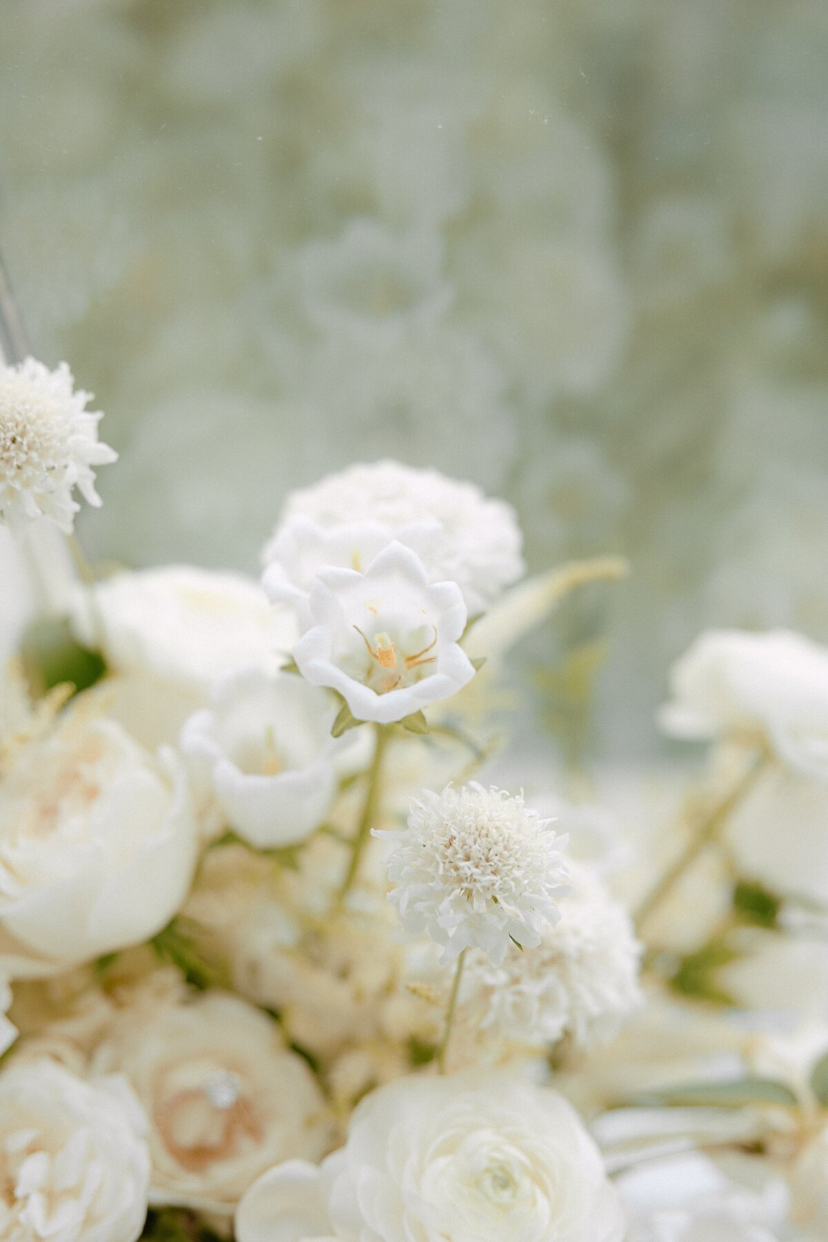 sloan-daniel-wichita-country-club-wedding-kayxbee-17