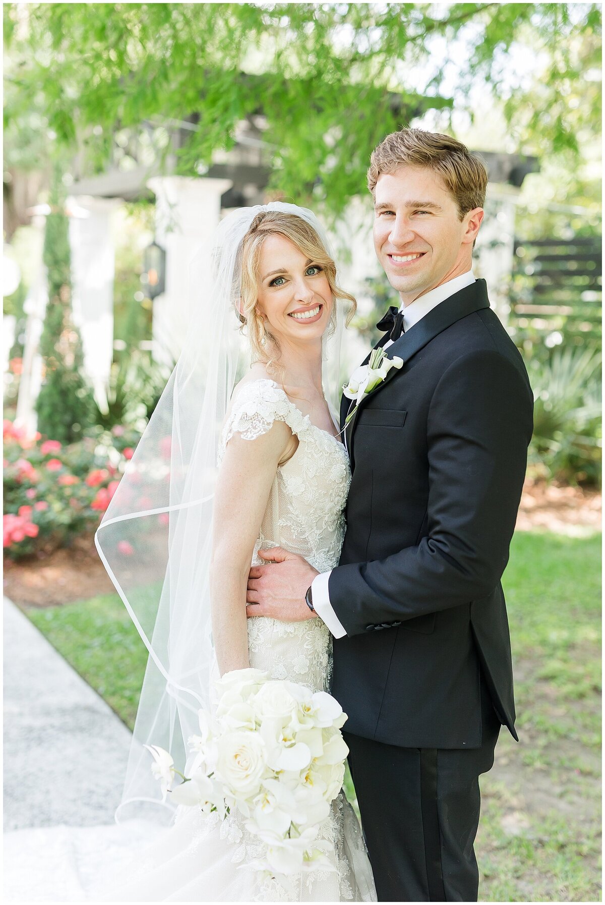 bride and groom at the roost in ocean springs