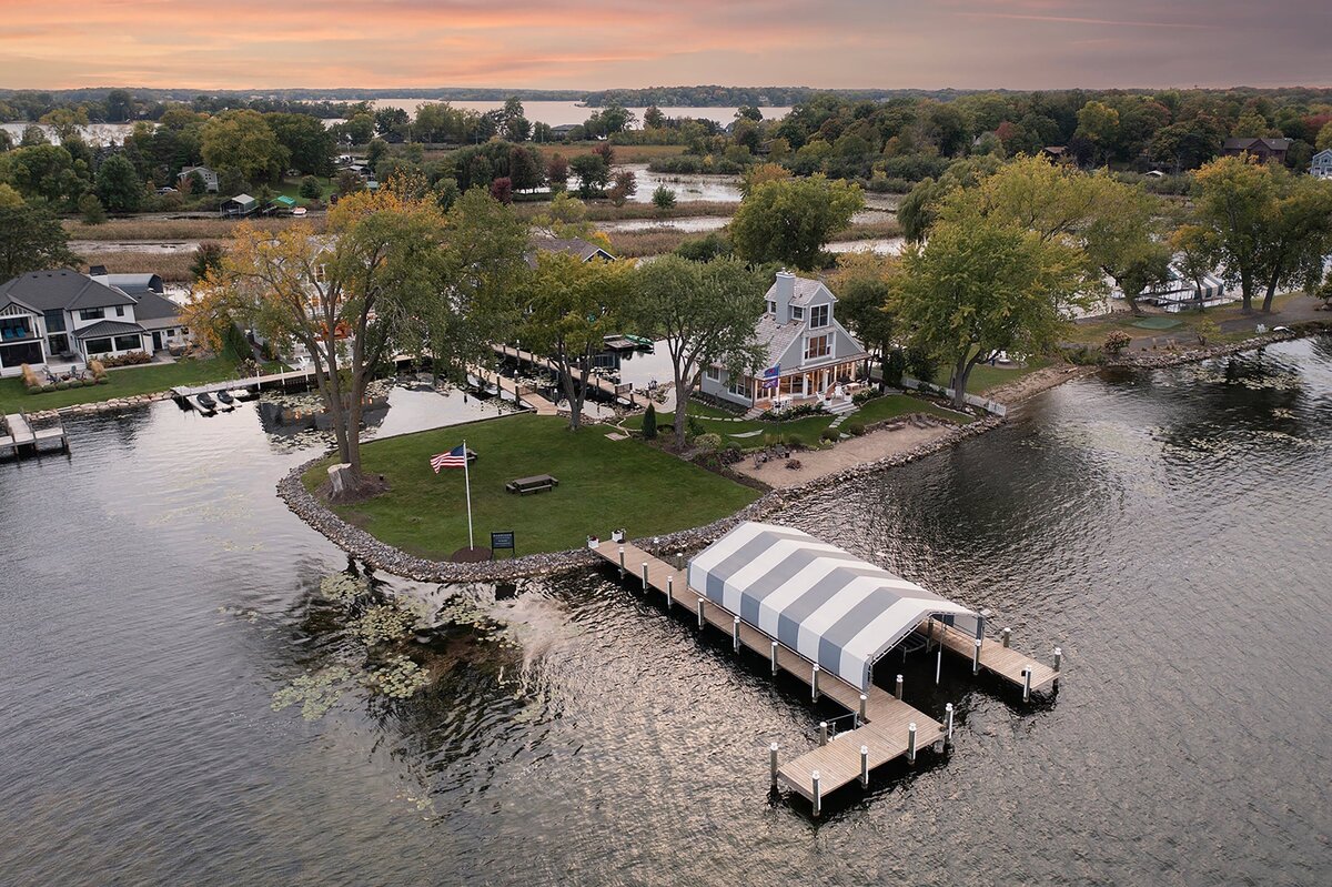 Luxury_Custom_Lake_Home_24