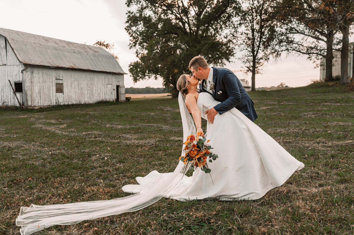 10AbigailGorskiPhotography-Sam-Ashleigh-Heiligenstein-Wedding