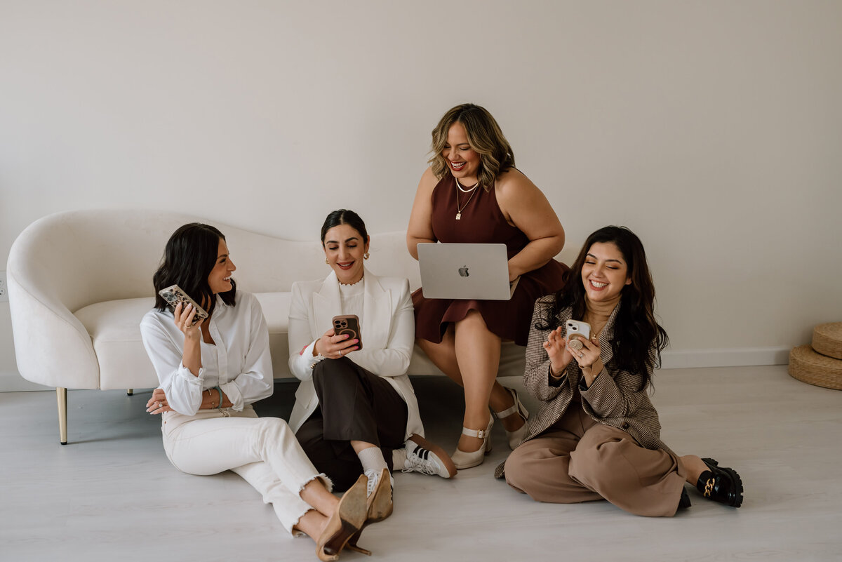 Explore resources, courses, and tools for entrepreneurs in Nicole Nieves' social media hub