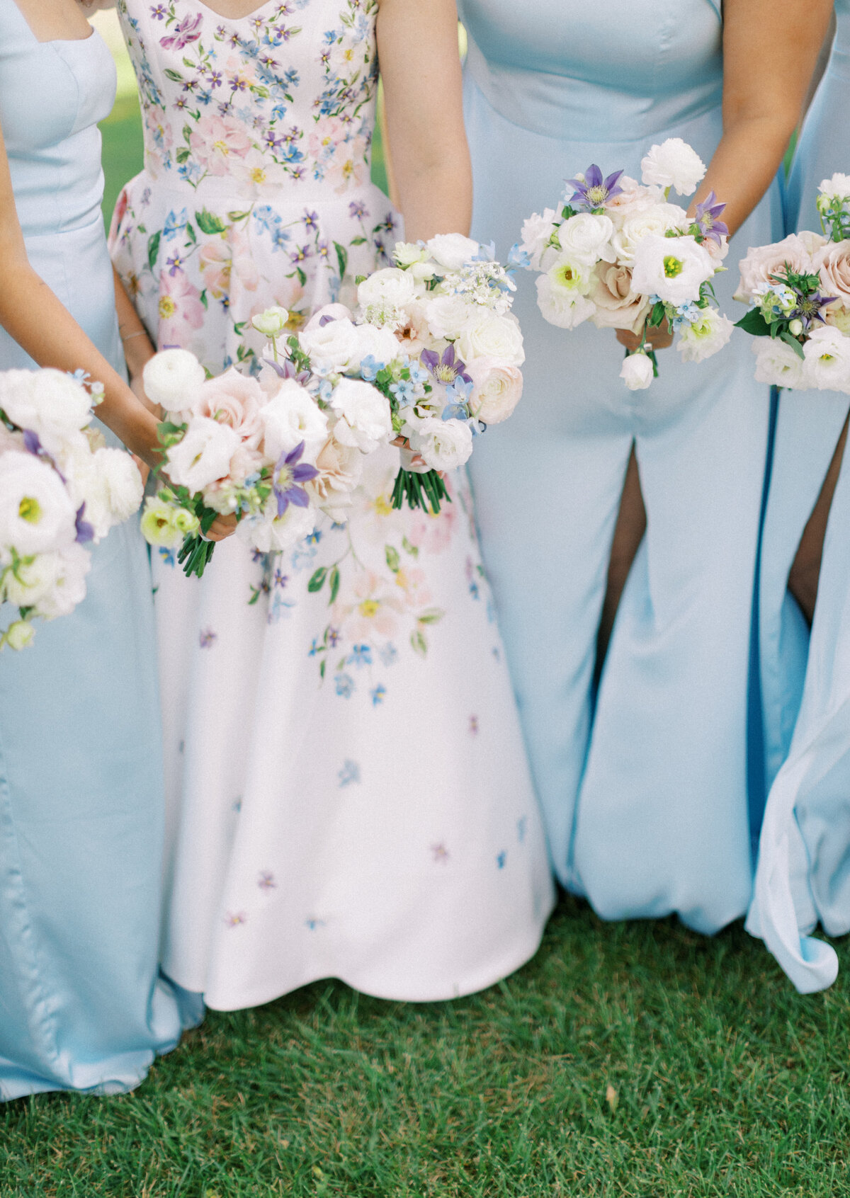 carriage house wedding flowers 9