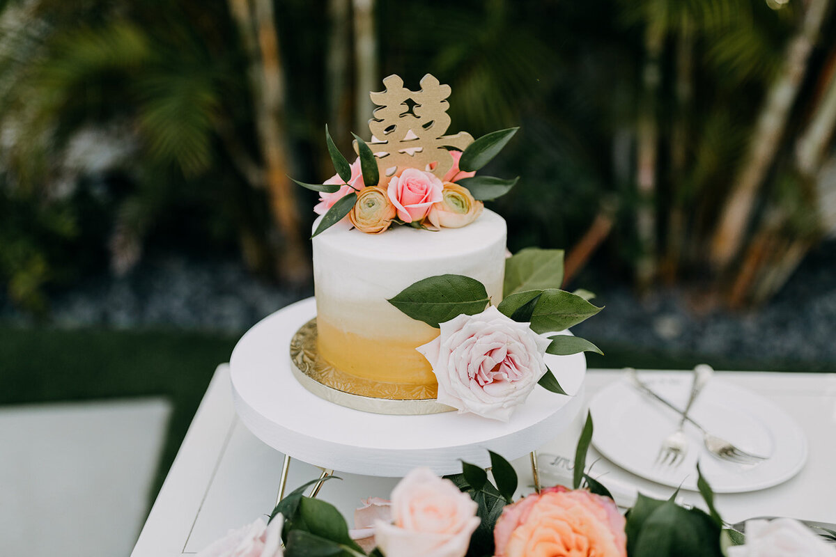 amber-mcwhorter-photography-florida-beach-elopement-chantilly-chic-celebrations-3