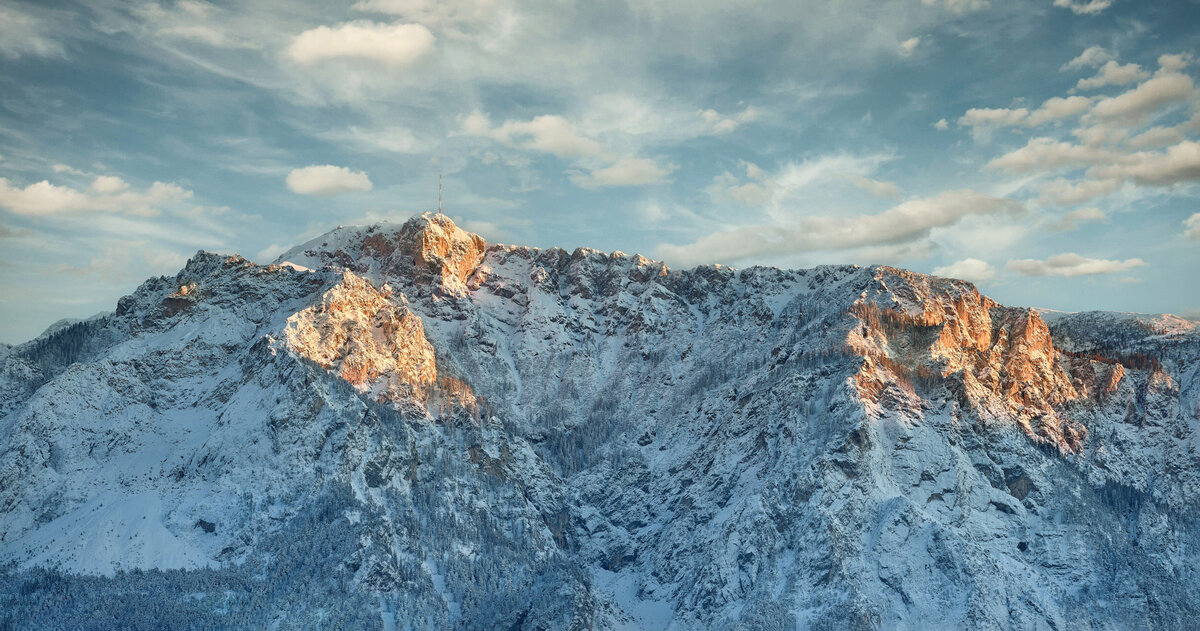 dobratsch-sonnenaufgang-winter © Atelier Schulte