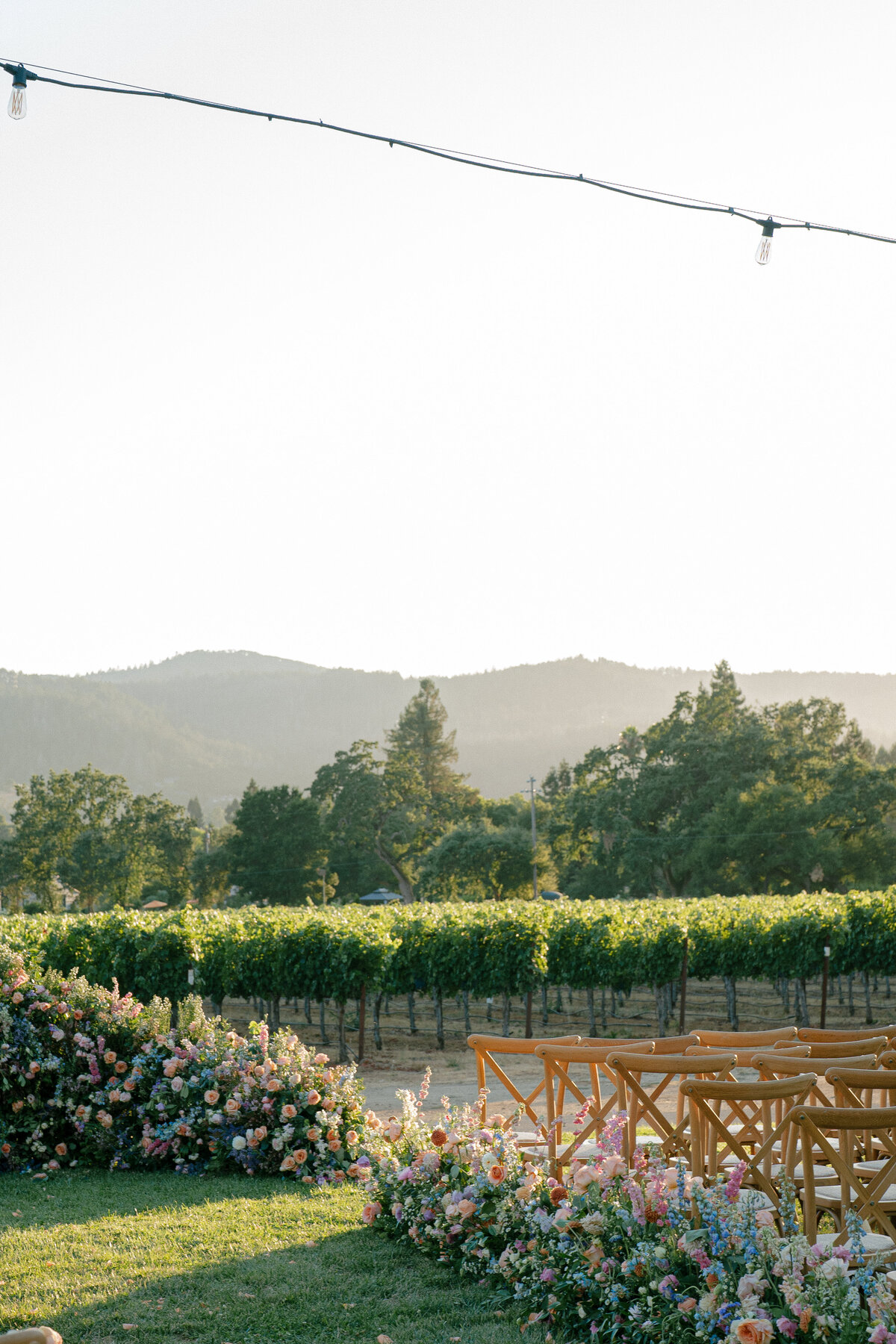 Elizabeth-warrick-napa-wedding-photographer-flowers-by-edgar-115