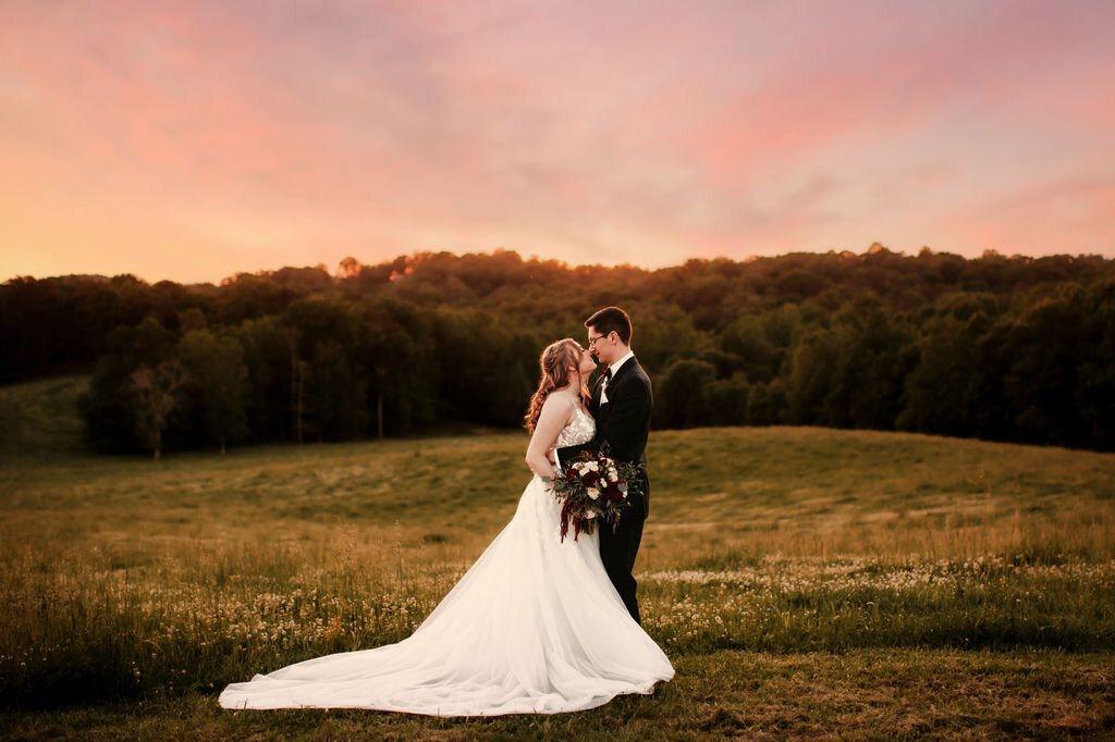 wedding-sunset-photos-north-georgia-mountains-lewallen-farms (5)