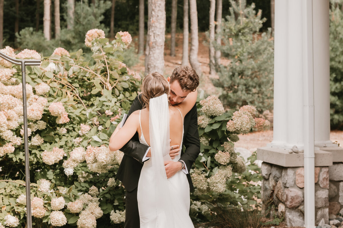 H&B - Mariah Kasten Photo - Michigan Wedding Photographer--28