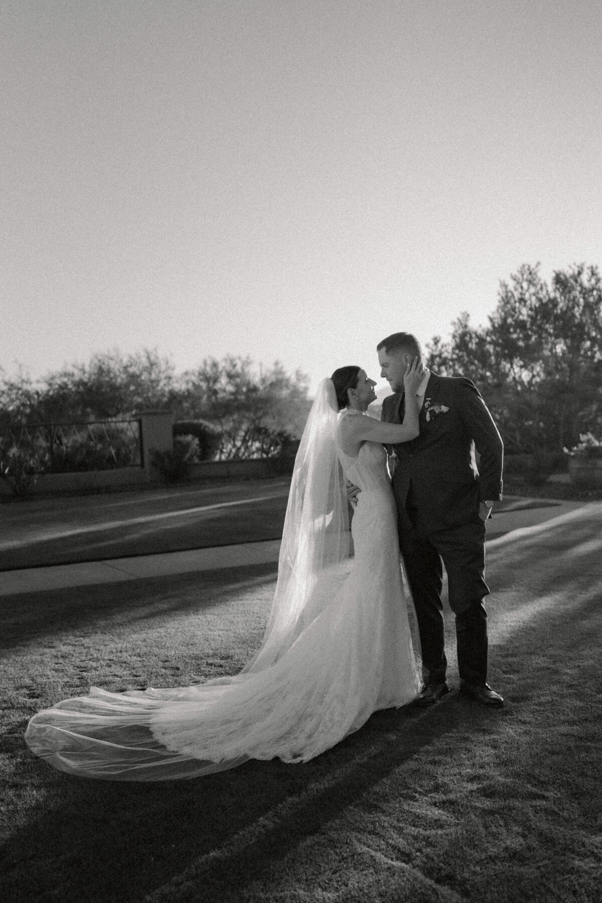 Sarah & Steven Wedding Sneak Peeks-108