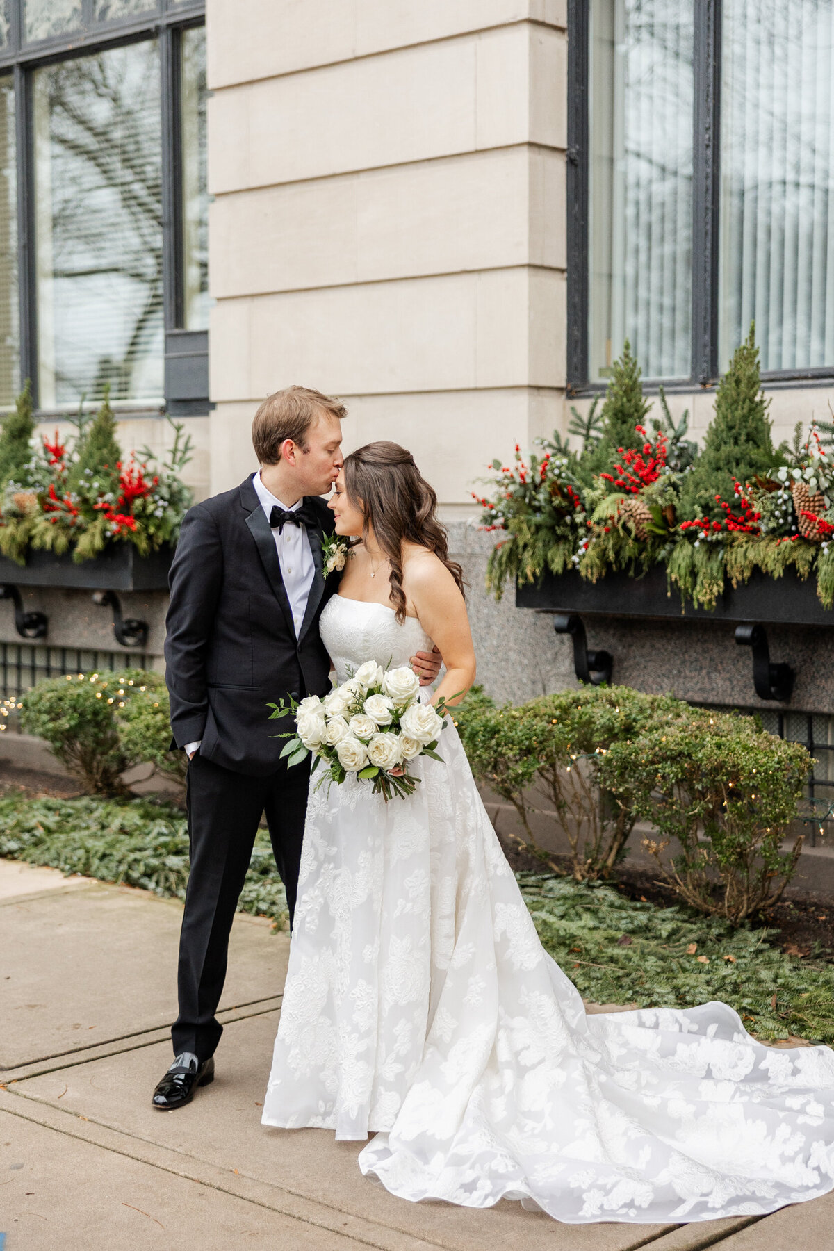 winter-chicago-wedding-the-drake-118