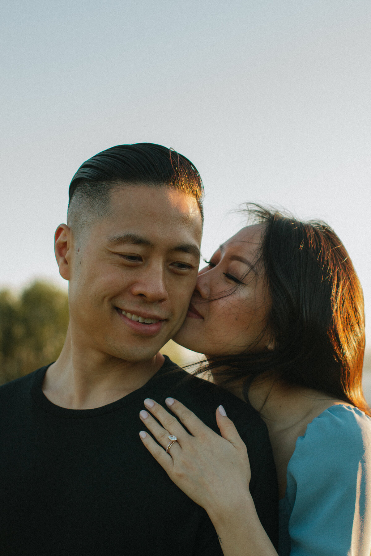 Couples-session-discovery-park-documentary-style-jennifer-moreno-photography-seattle-washington