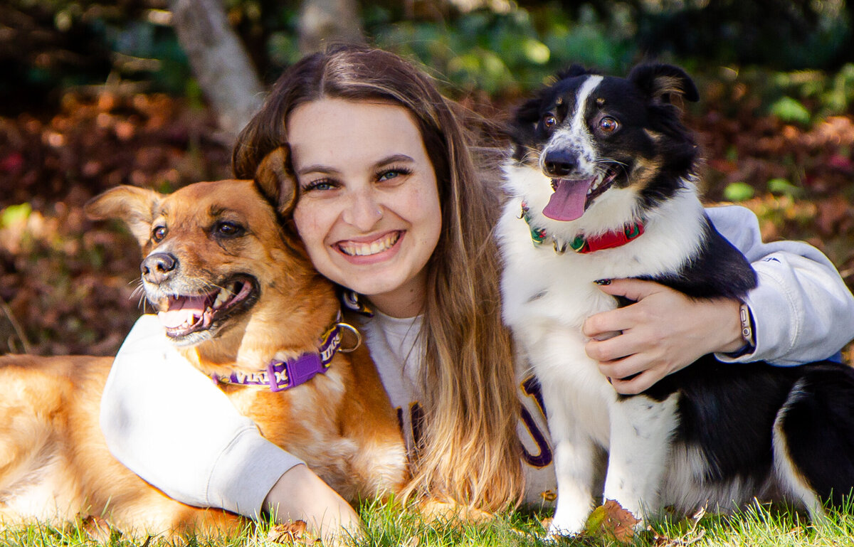 Portraits_2023_Shanda_dogs_fall_Pleasant_Pastures_Photography_Hillman_MN-26