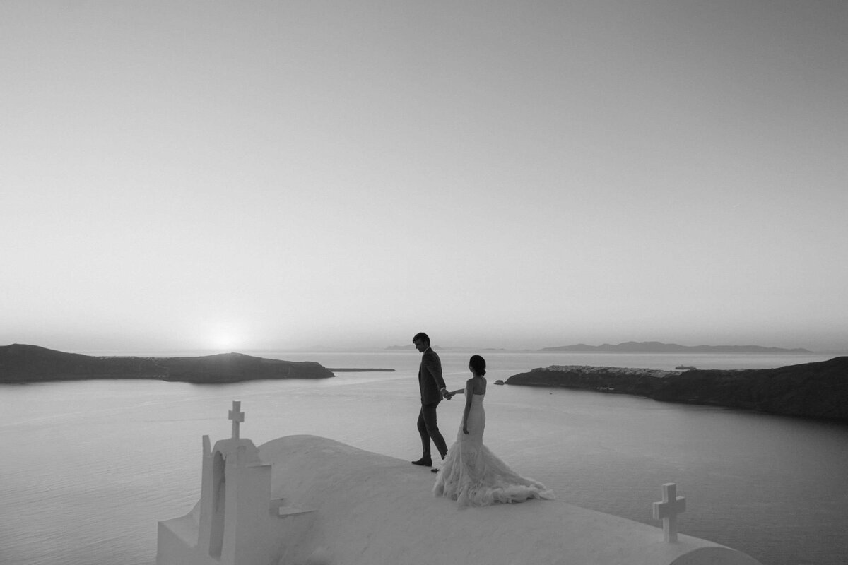 modern Minimalist for intimate wedding in santorini Greece