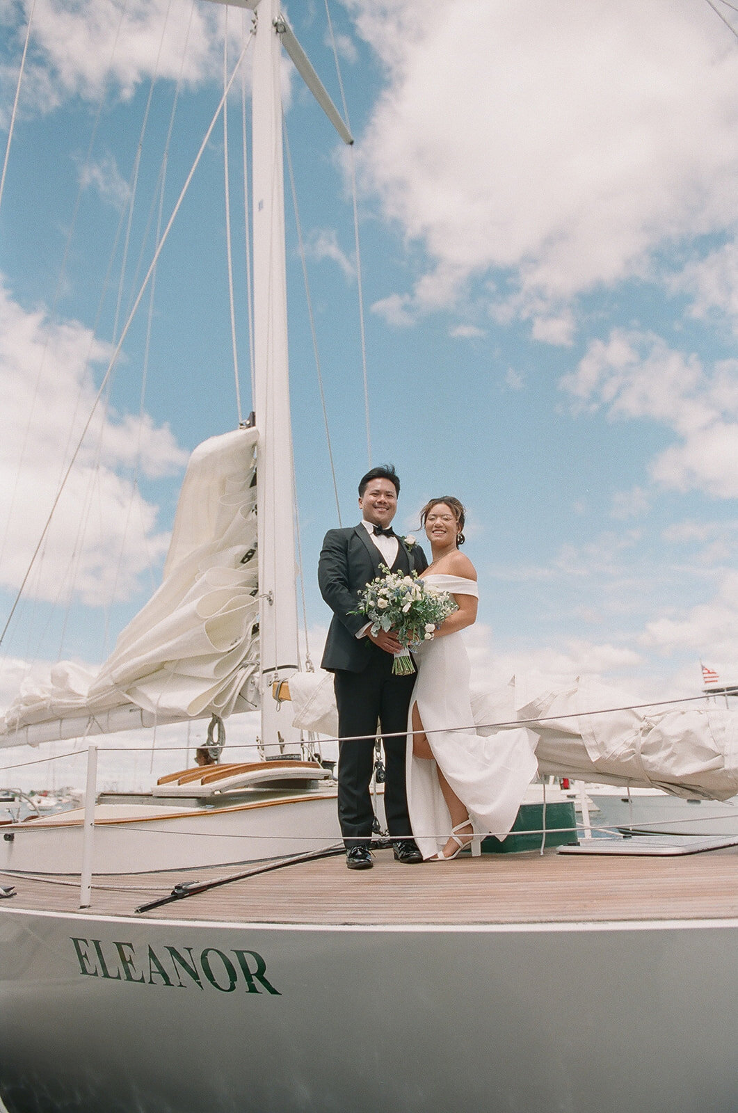Elopement_Sailboat_Wedding_Newport_RI548122_0028307CHilaryBPhotography