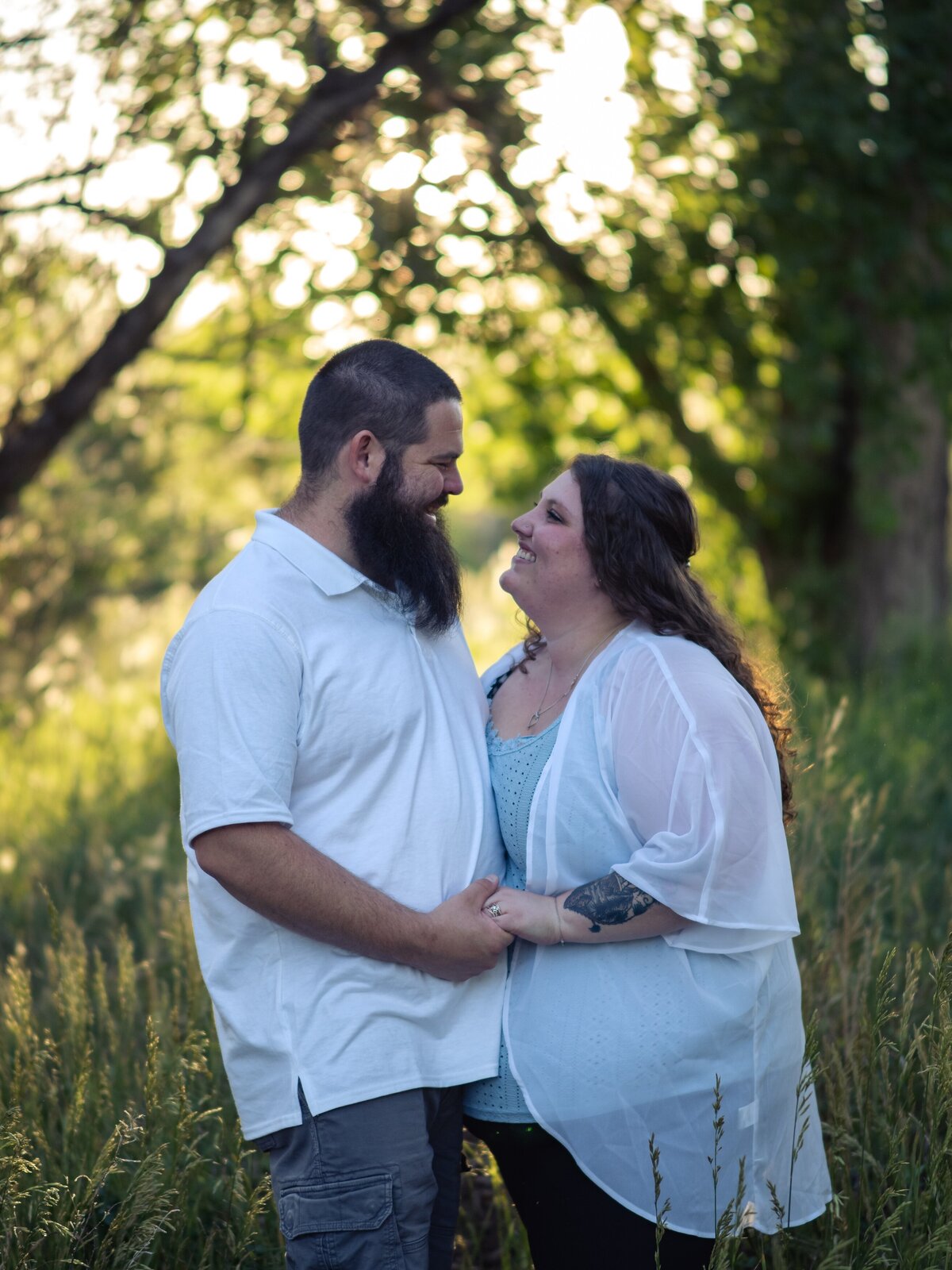 summer-family-session-fountain-creek-park-photos-with-river-5