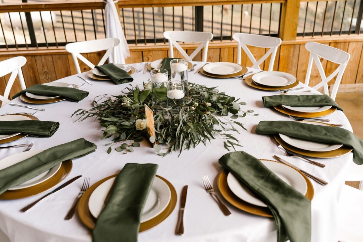 ceremony-table-lewallen-farms-waleska-ga
