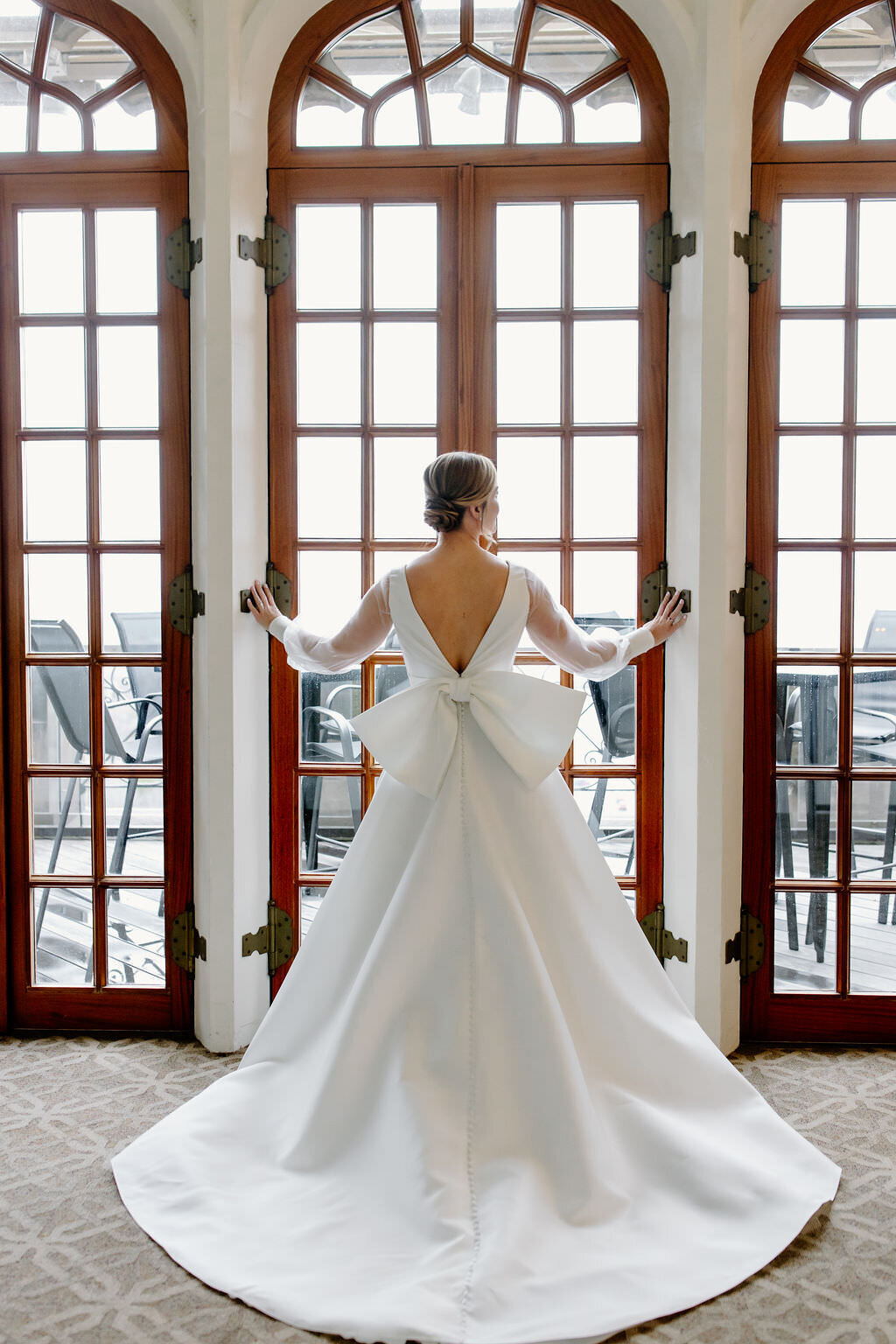 A wedding at Saint Clement Church and The University Club of Chicago - 4