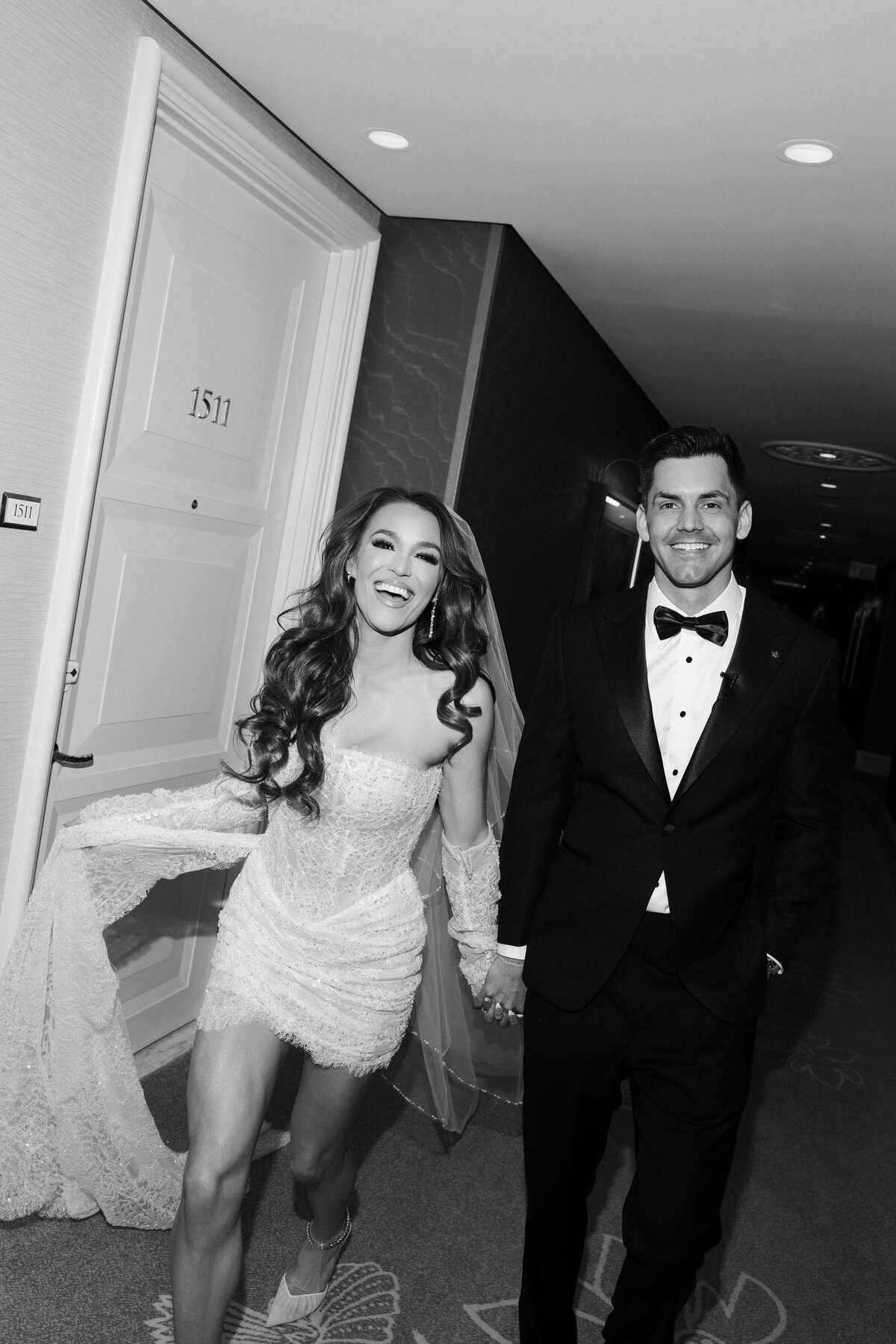 28riskyexposure_alexis-tyler_las-vegas-elopement-photography