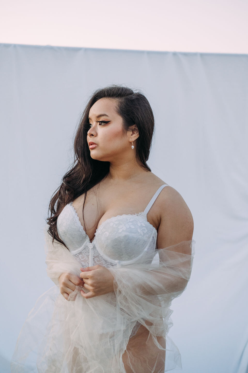 Joyce Li Photography Destination Wedding Elopement Engagement Lifestyle Portrait Photographer West Coast Seattle Washington California cherryblossomboudoir-24