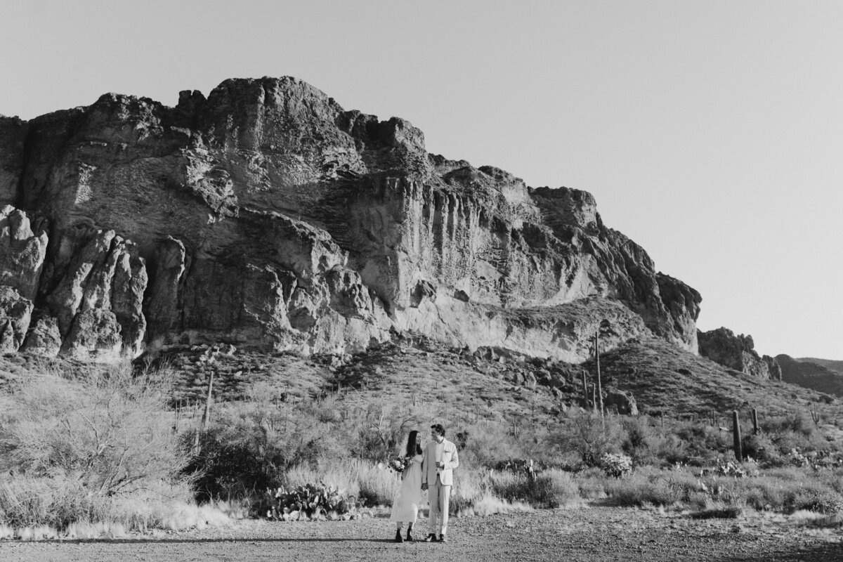 Phoenix-Arizona-Desert-Elopement-Wedding-Photography_0004