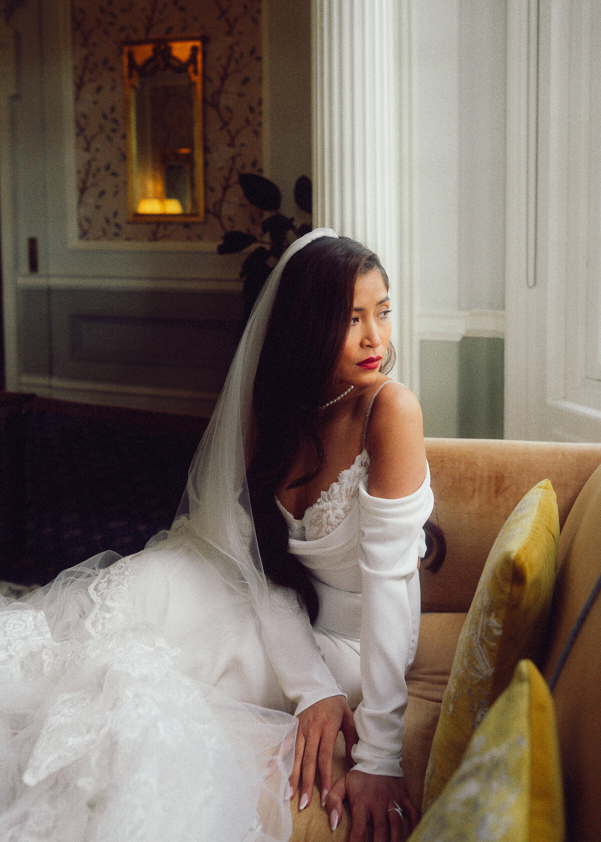 35. luxury-documentary-wedding-hedsor-manor-couple-portraits-261
